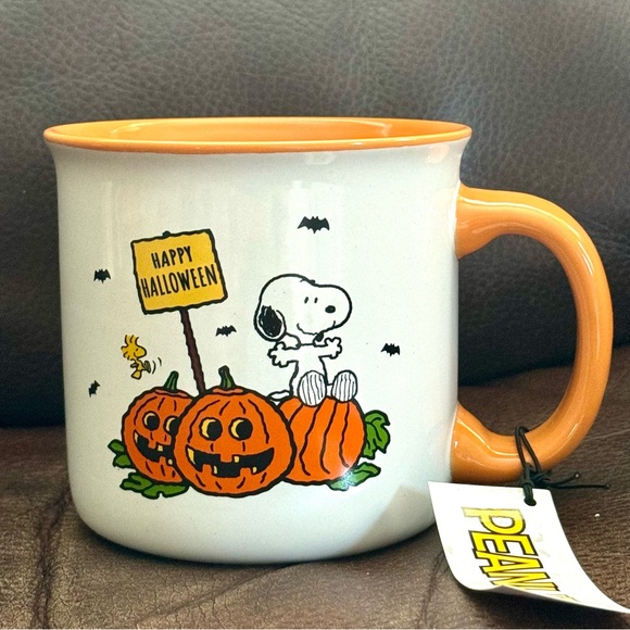 Happy Halloween - Peanuts Snoopy & Woodstock in Pumpkin Patch with Bats 21oz Mug - Picture 2 of 8